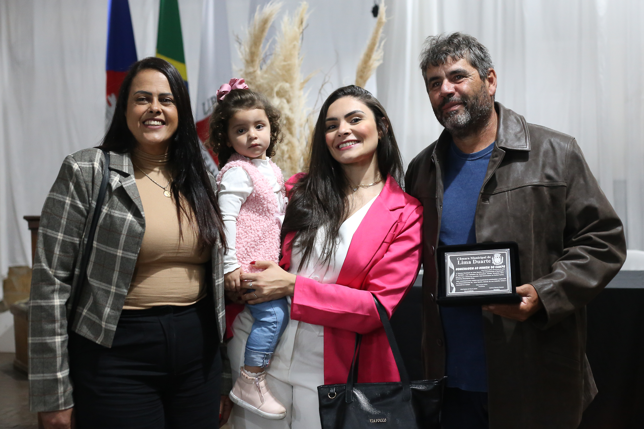 Camara 30-06-145.jpg